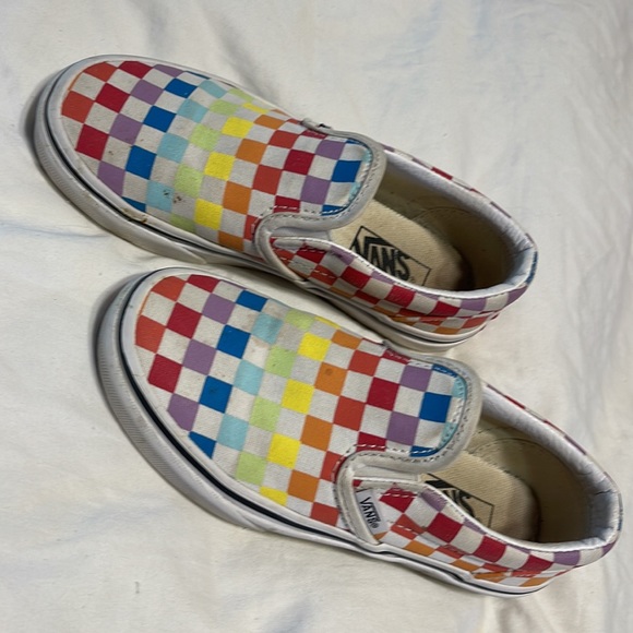 Kids 13.5 classic rainbow checkered slip ons - Picture 5 of 6